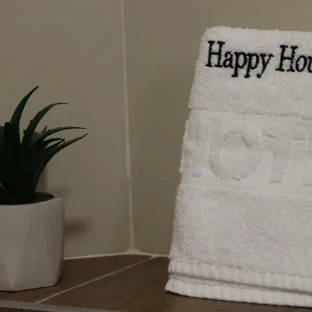 Airport Happy House Free Parking & Early Check-in Surcin