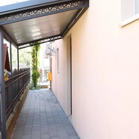 Happy House