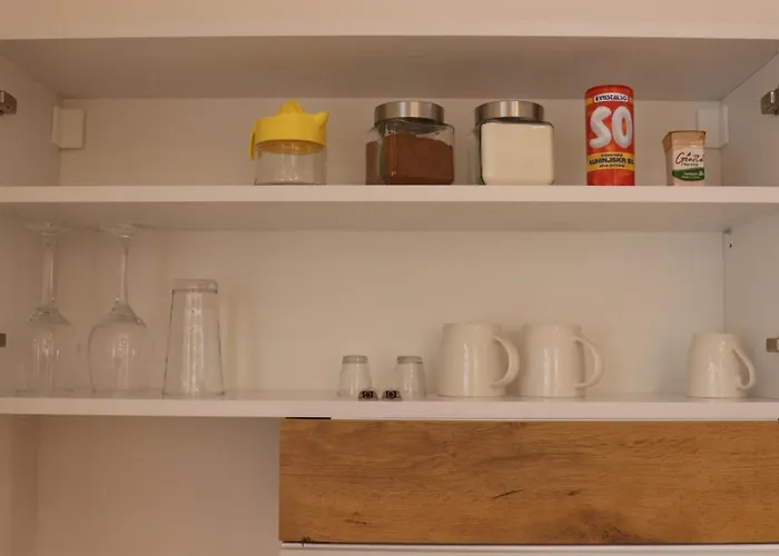 Airport Happy House Free Parking & Early Check-in Surčin