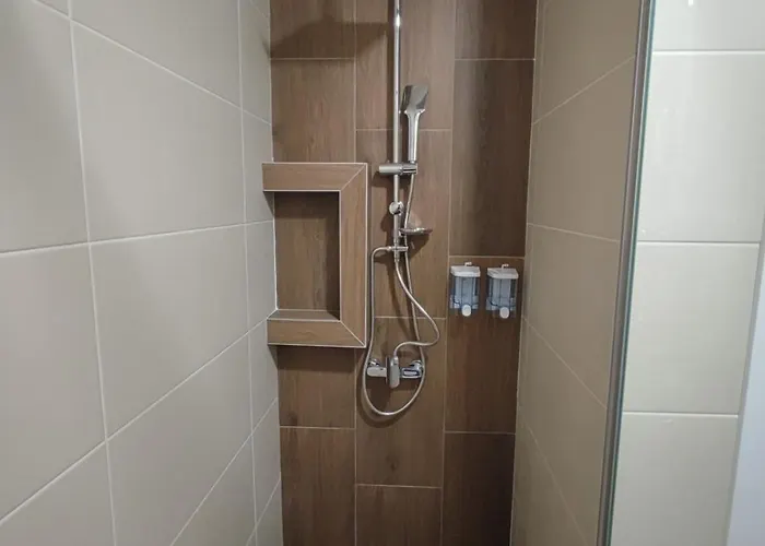 Airport Happy House Free Parking & Early Check-in 아파트