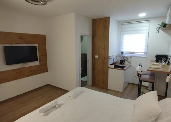 아파트 Airport Happy House Free Parking & Early Check-in *