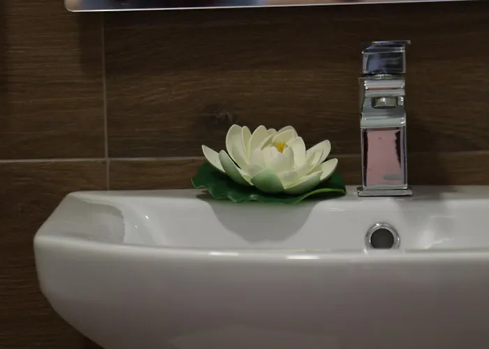 Airport Happy House Free Parking & Early Check-in *