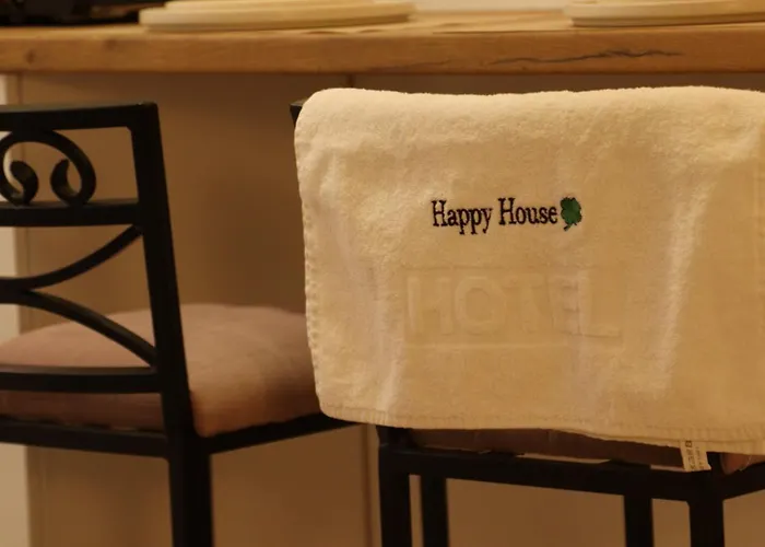 Airport Happy House Free Parking & Early Check-in